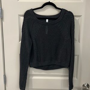 Unworn Lululemon Sweater (8)